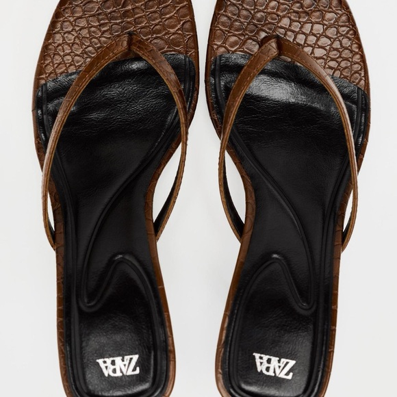 Zara Strappy Minimalist Sandal Kitten Heels - Picture 5 of 6